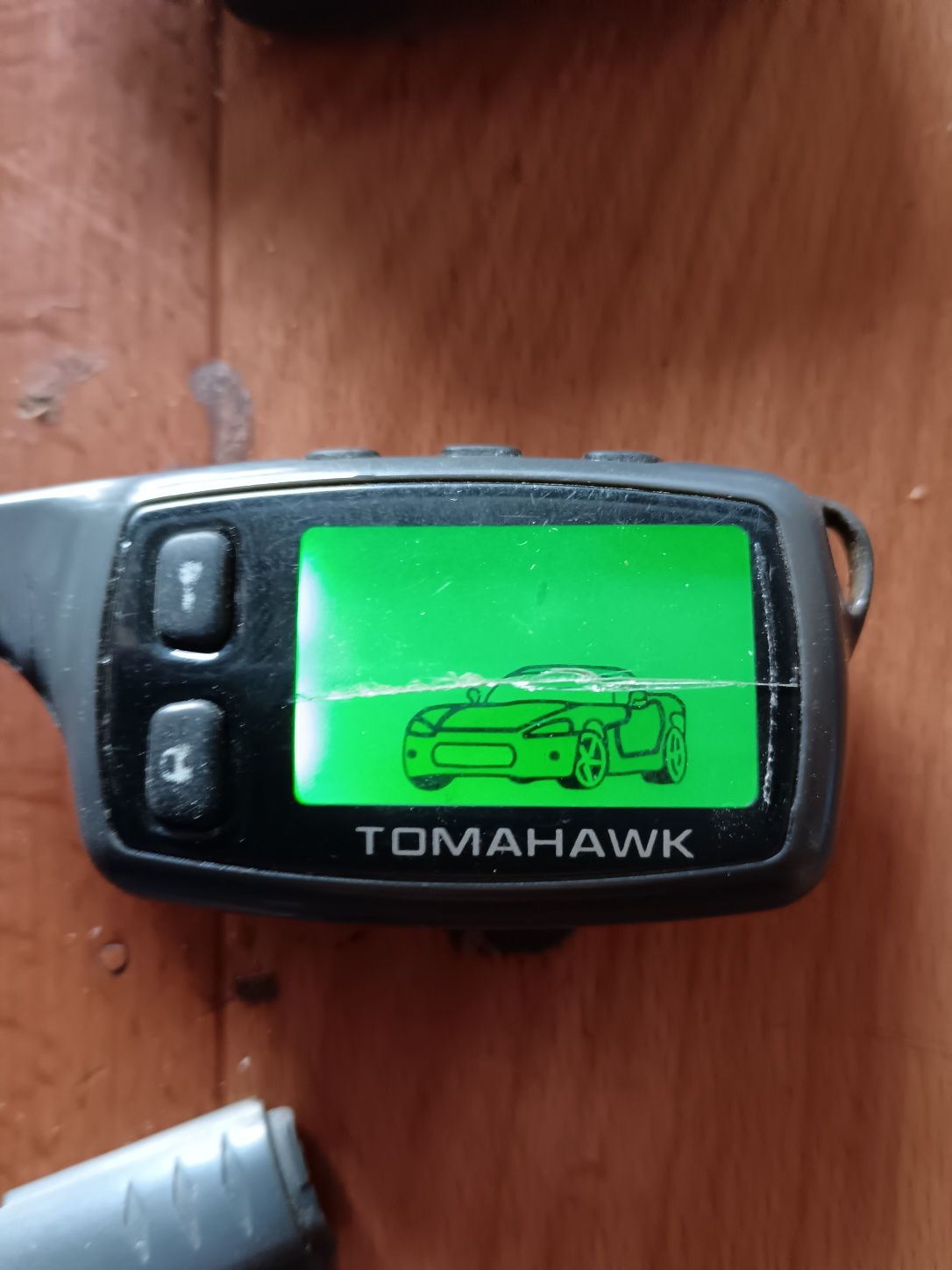 Продам пульты сигнализации tomahawk 9010.: 3 000 тг. - Аксессуары для ...