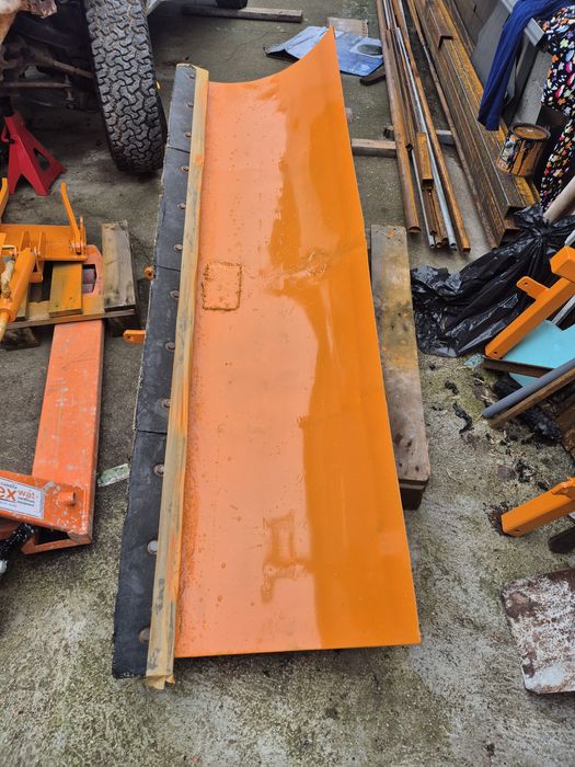 Продавам гребло за сняг за джип