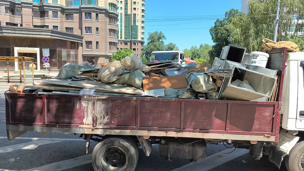 Вывоз мусора,заезд в паркинг