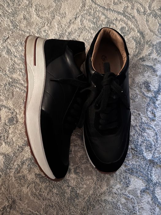 Обувь кроссовки черные