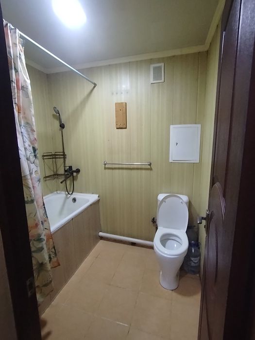 Чирчик ш. Навоий Арбат кирпичный дом 2³х/1/4