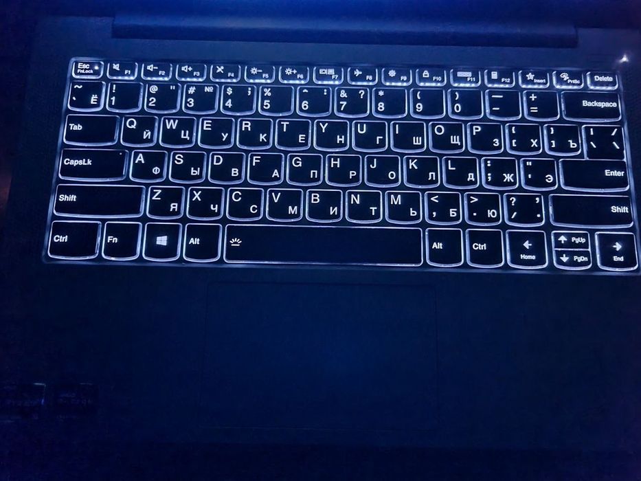 Продаётся ноутбук lenova