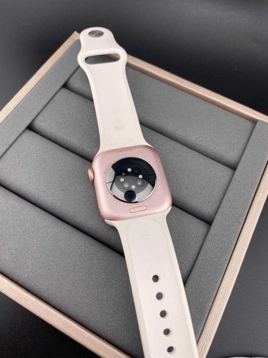 Часы Apple Watch 10 42 mm бежевые
