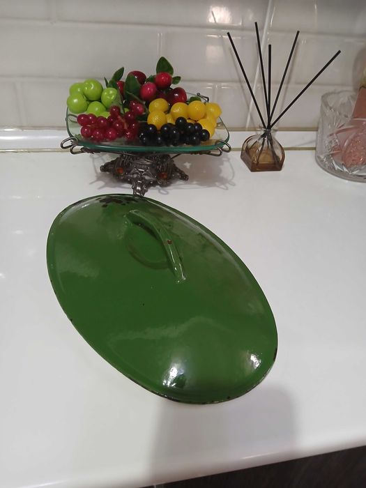 Чугунная  утятница