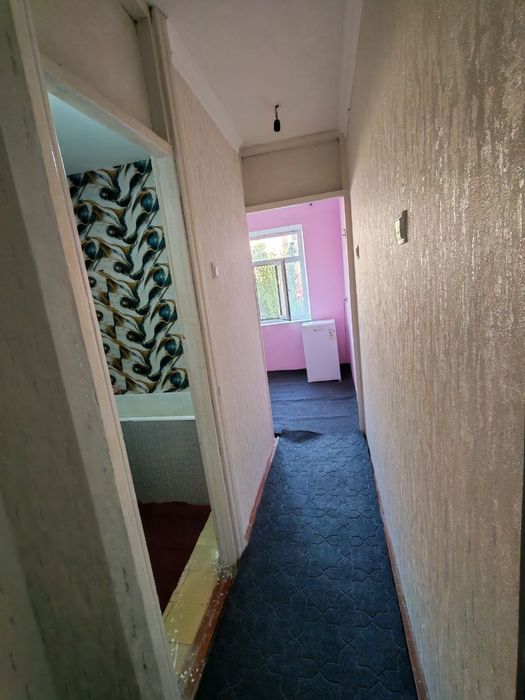 УРДУПИ Райхон бозор ёнида 3 этажда 1 хонали квартира ижарага берилади