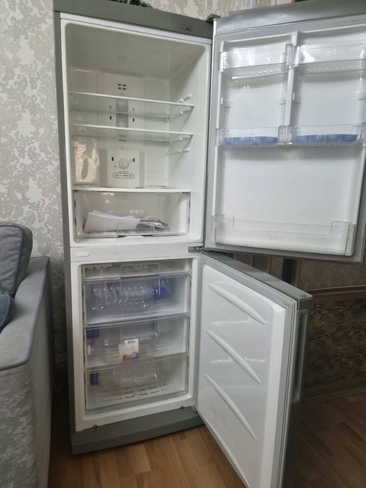 Холодильник LG 175см