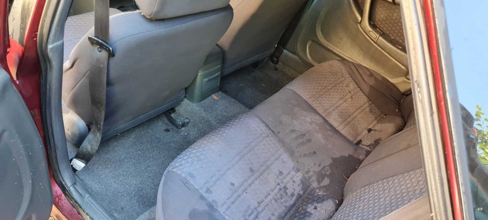 Vand daewoo espero lovit partea dreapta cumparat de nou 98000 km reali 3000 lei