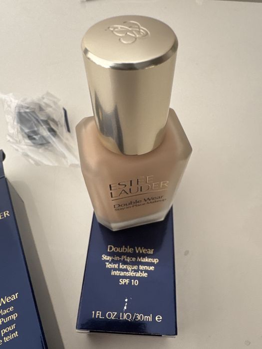 Double Wear Stay-in-Place Makeup, 2C1 pure beige