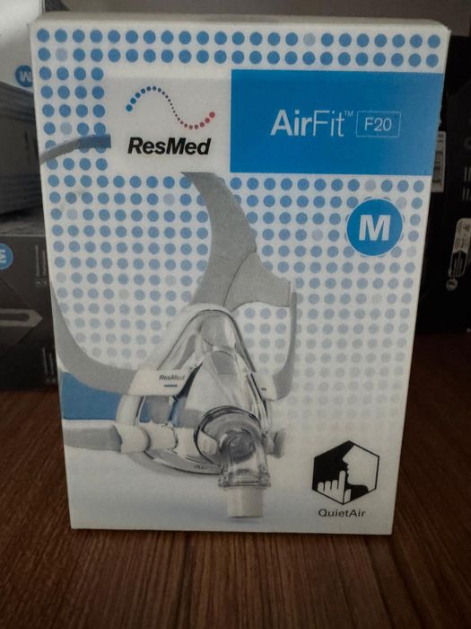 Air Resmed 10/11 + Air fit f20 / Cititi descrierea !