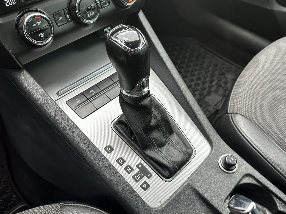Inchiriere Auto cutie AUTOMATA / rent a car / Barlad / Vaslui  / Inchiriere masina