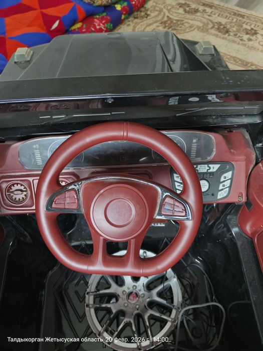 Электромобиль детский