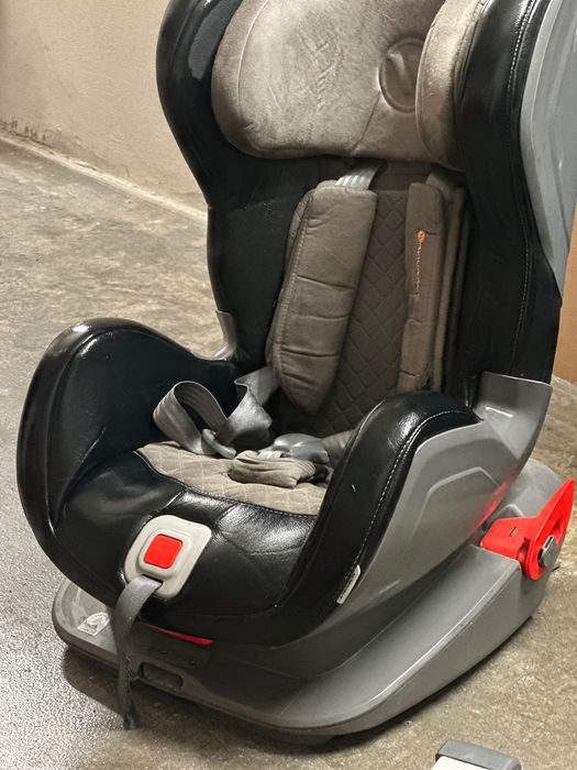 Столче за кола с ISOFix - Avionaut Glider Royal Black