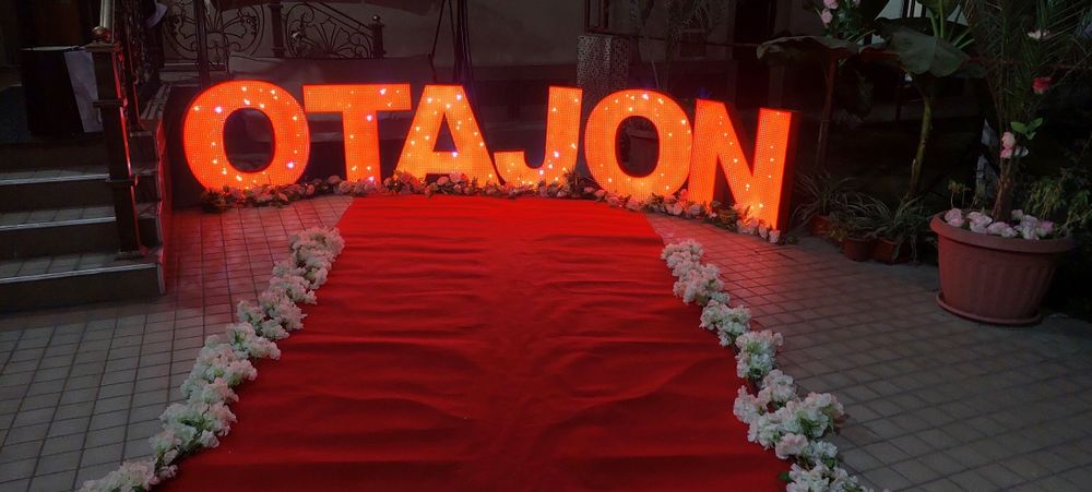 Decor Afarmlenya ONAJON va OTAJON ismlarga yozuvlar tugulgan kunlarga