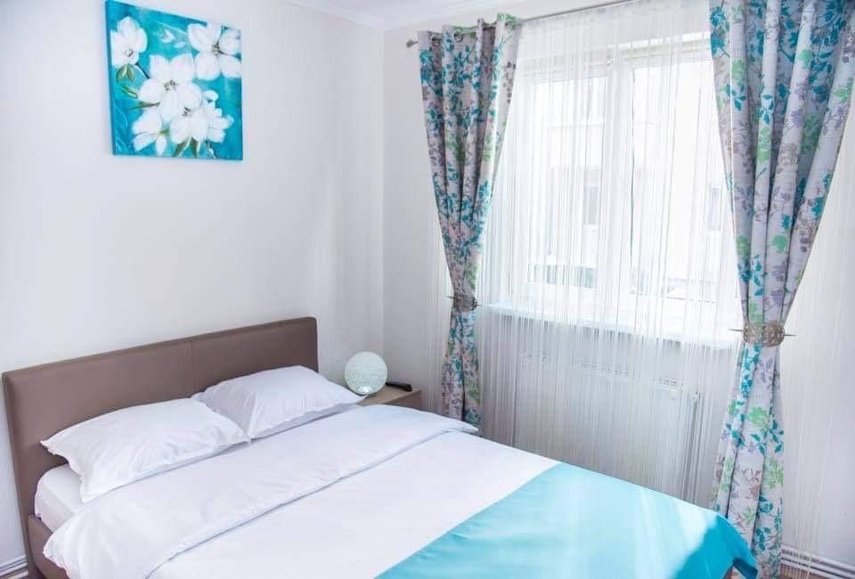 Apartament 2 camere semidecomandat Vasile Aaron