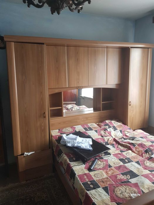 Vand mobila veche vitange