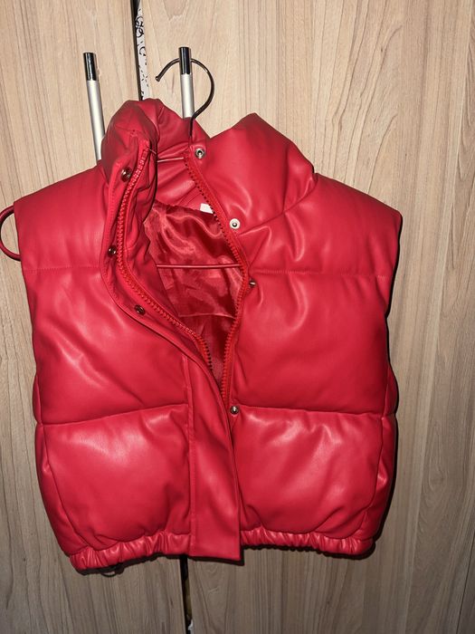 Vesta piele rosie