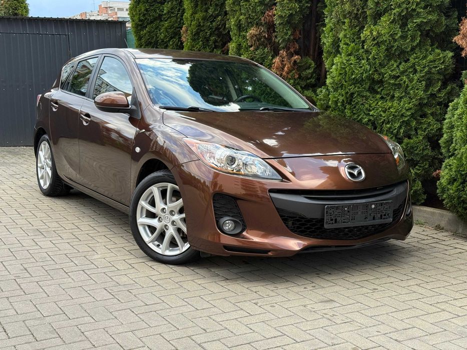 MAZDA 3 2011 — imagine 2