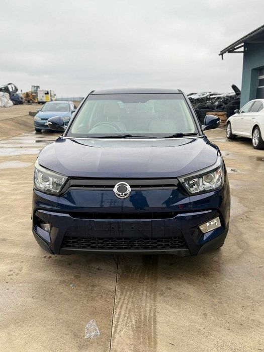 Bara fata Ssangyong Tivoli 1.6 D si alte piese din dezmembrari