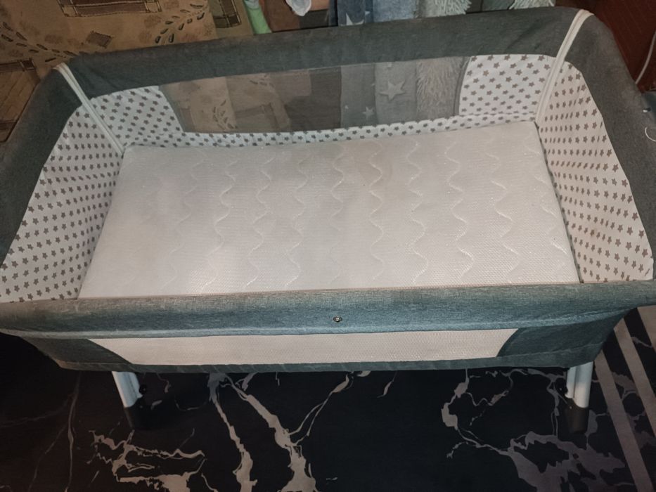 Продам кроватку детскую манеж