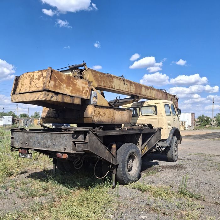 Продам автокран Ивановец 14тонн,14метров