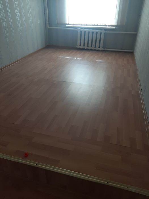 Двери межком. Ламинат