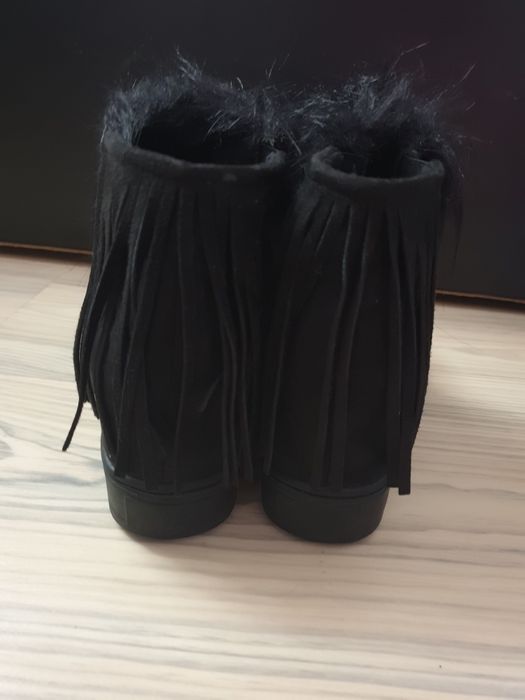 Дамски велурени боти