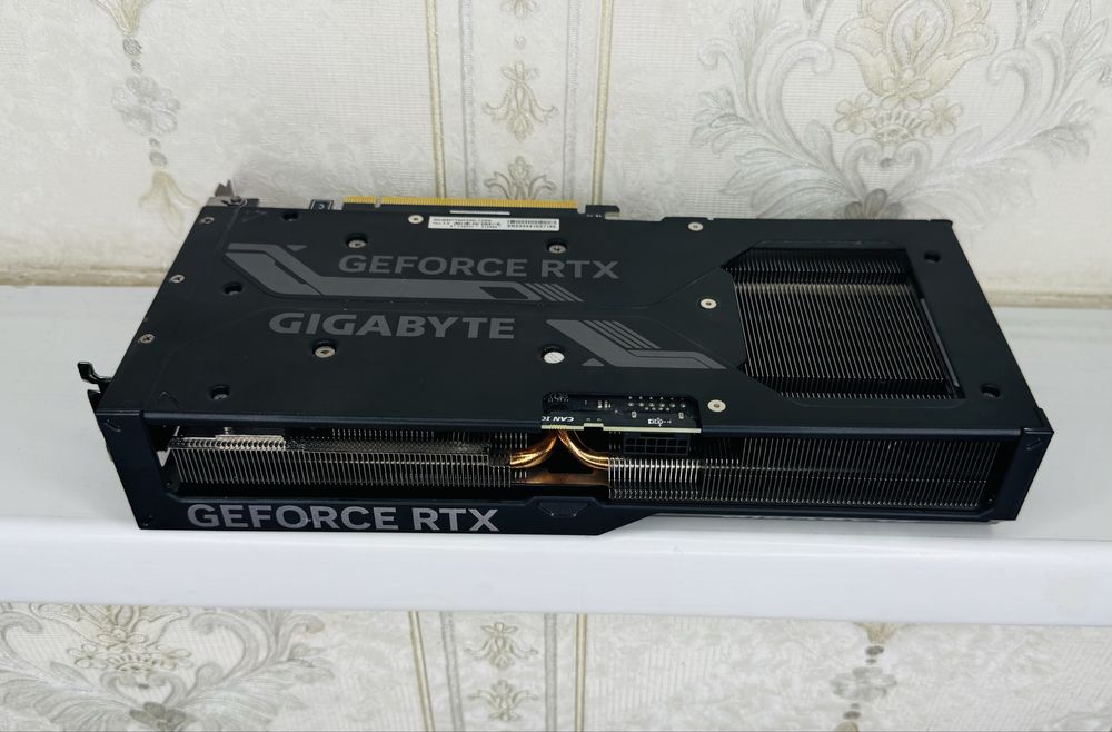 Gigabyte GeForce RTX 4070Ti Windforce OC 12 Gb, GDDR6X, 192 бит