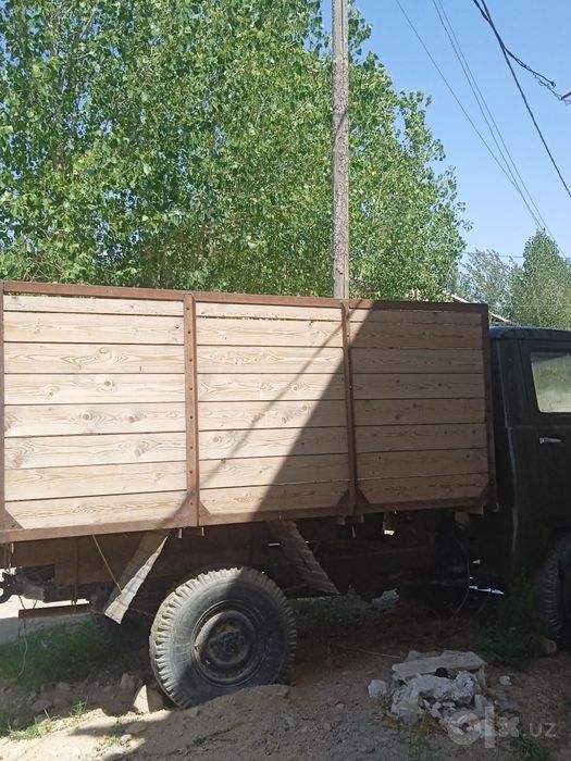 UAZ sotiladi holati Ideal chotkiy hamma narsasi bor