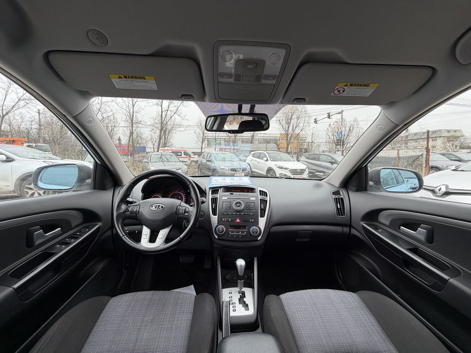 Kia Ceed 1.6 benzina automat, incalzire scaune, senzori parcare, rate!