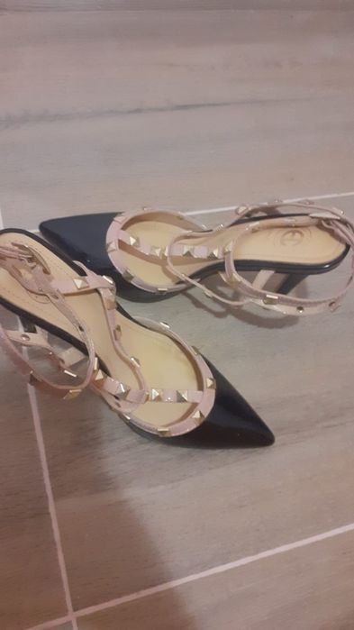 Sandale mărime 40