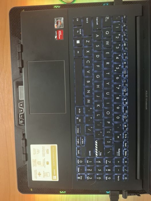 Laptop Assus vivbook GO