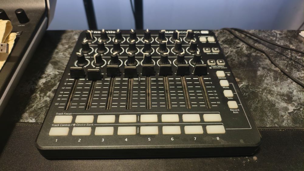 Novation Launch Control XL mk2