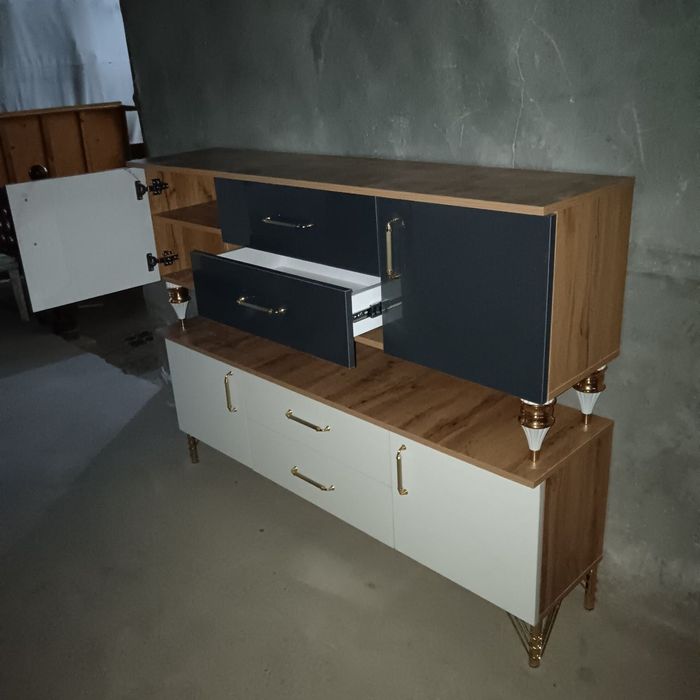 Мебел на закас.Fasad akril,korpus lmdf