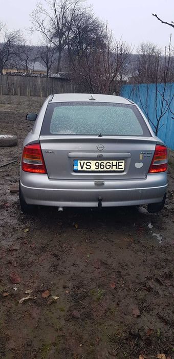 Vând opel astra G pentru piese