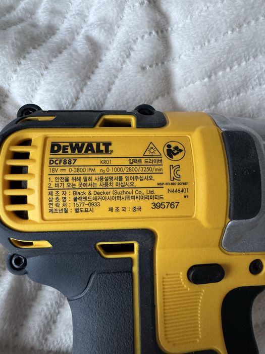 Продам ударная дрель и шуруповерт Dewalt оригинал