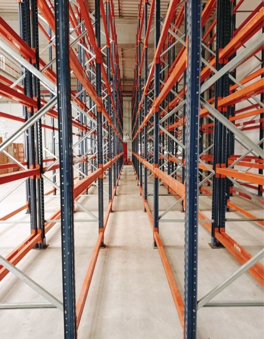 Rafturi metalice industriale