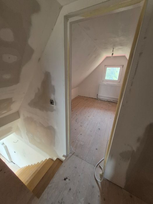 Casă īn zona Szeceny  de vânzare sau schimb cu apartament