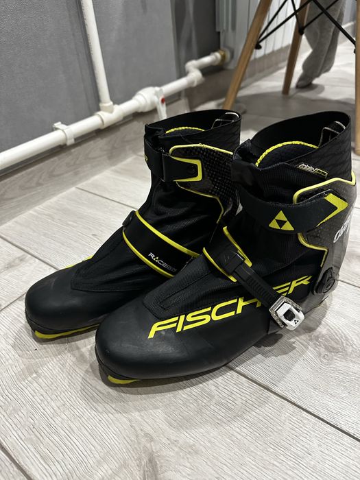 Беговые лыжи fischer