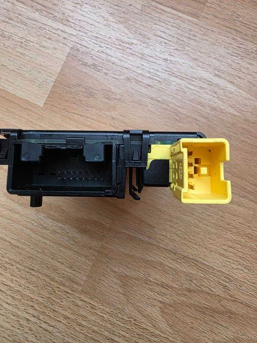 Модул за хидравлика Passat B6, 12 бутонен