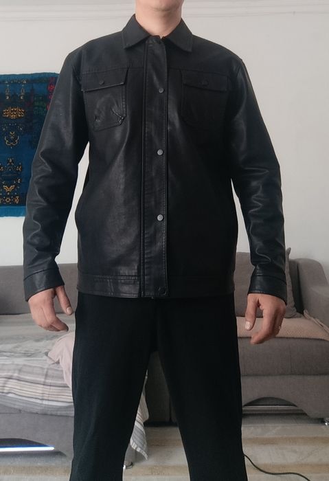 Продам кожаную куртку