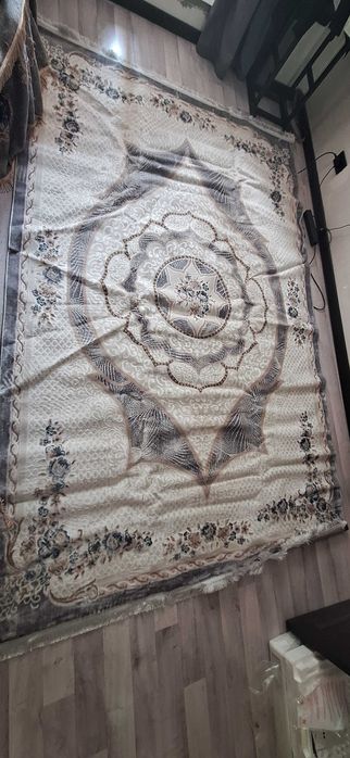 Продам новые ковры