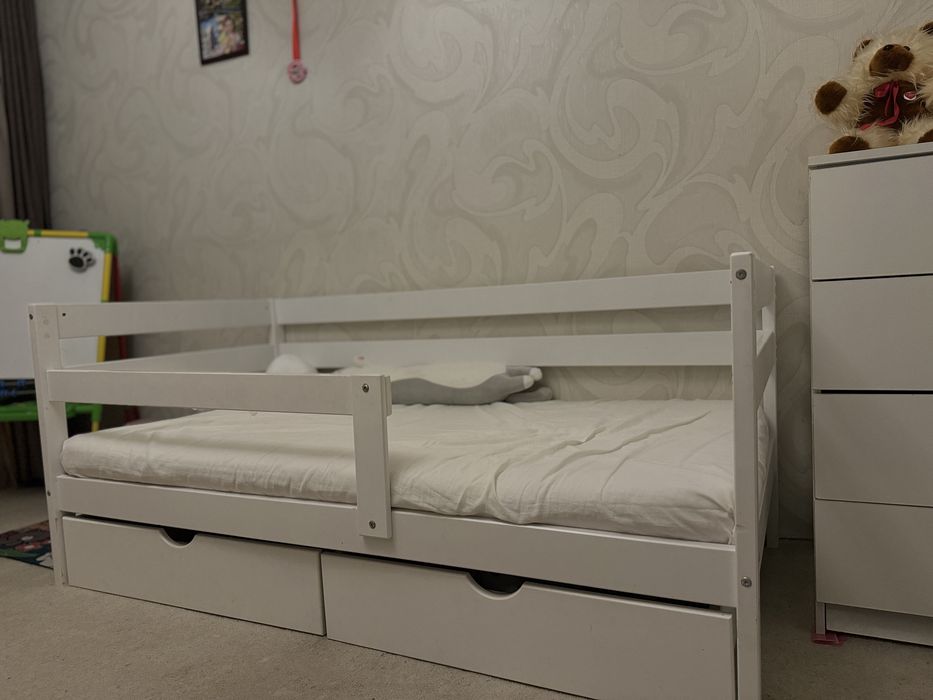 Кроватка детская