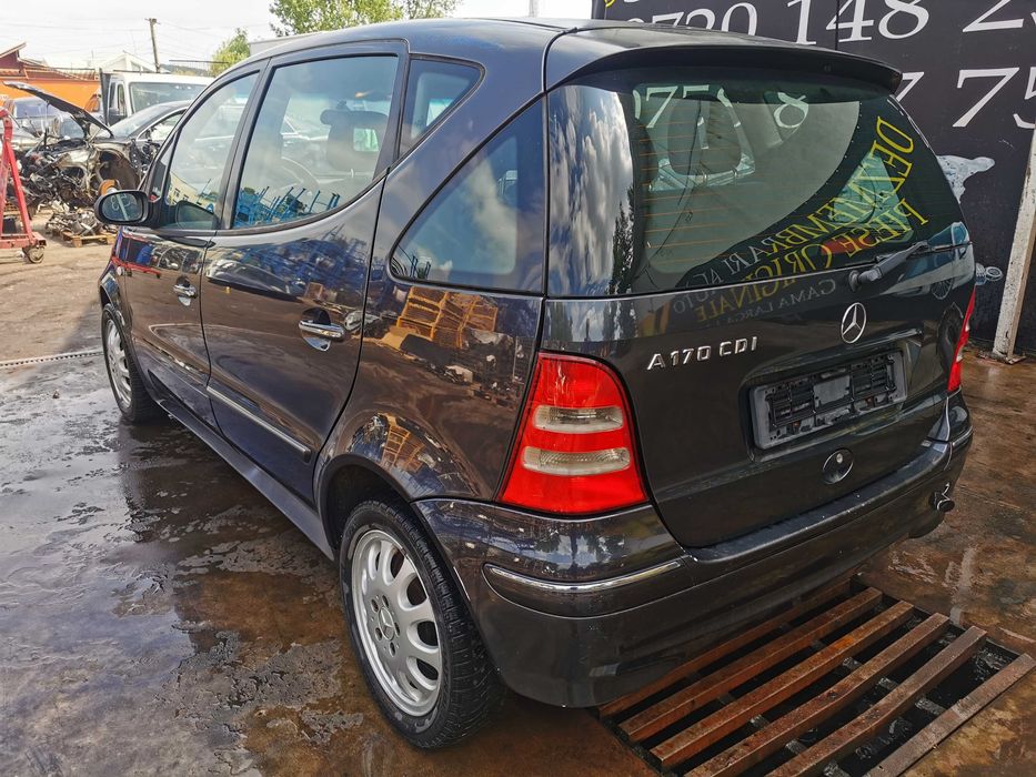 dezmembrez Mercedes A class w168/capota w168/ faruri w168/ usa fata