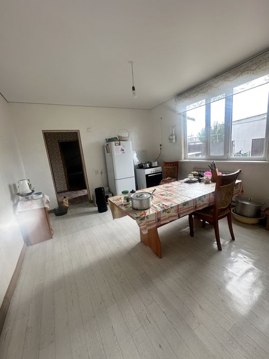 Үй сатылады