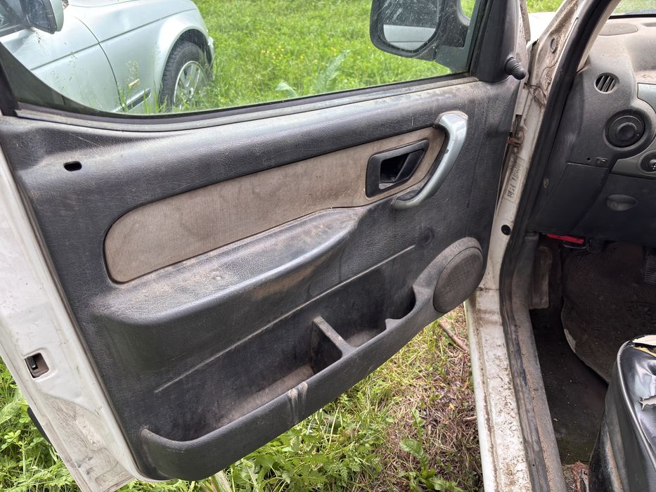 Пежо партнер 2.0hdi siemens на части