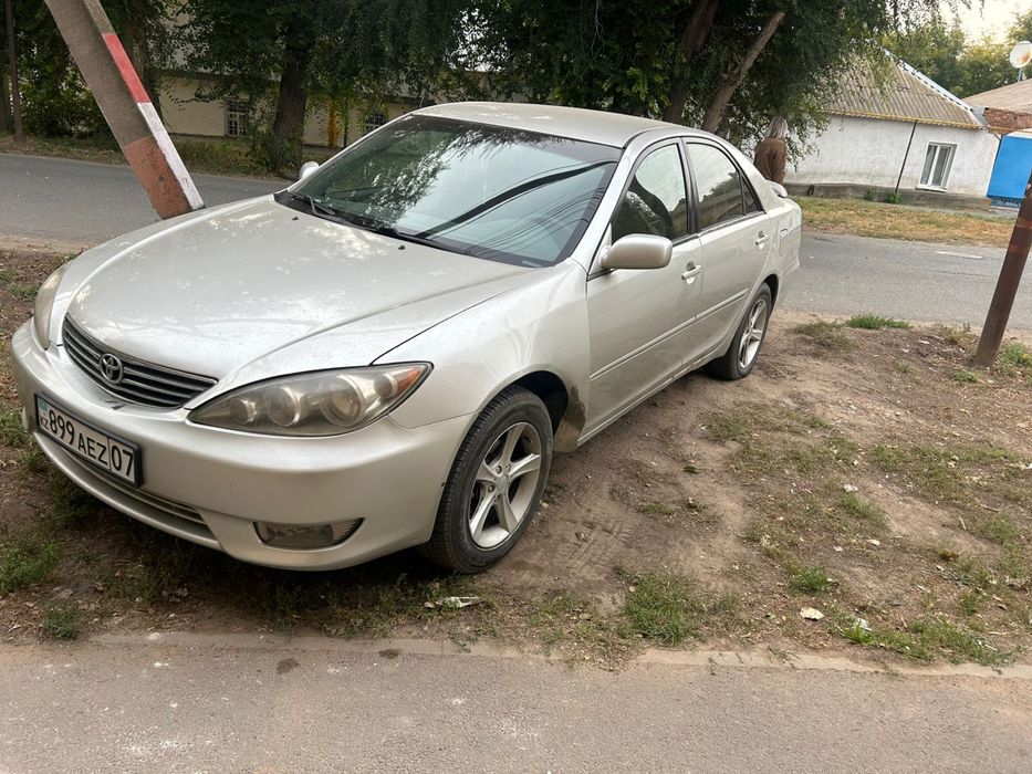 Срочно продам камри 35