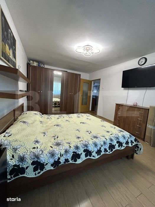 Apartament de vanzare – 4 camere, 85 mp, etaj 2, zona centrala