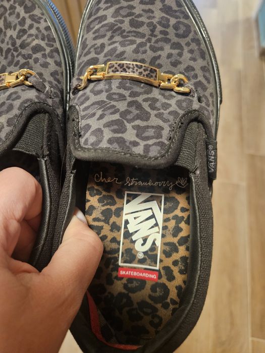 Vans Skateboarding x Cher Strauberry