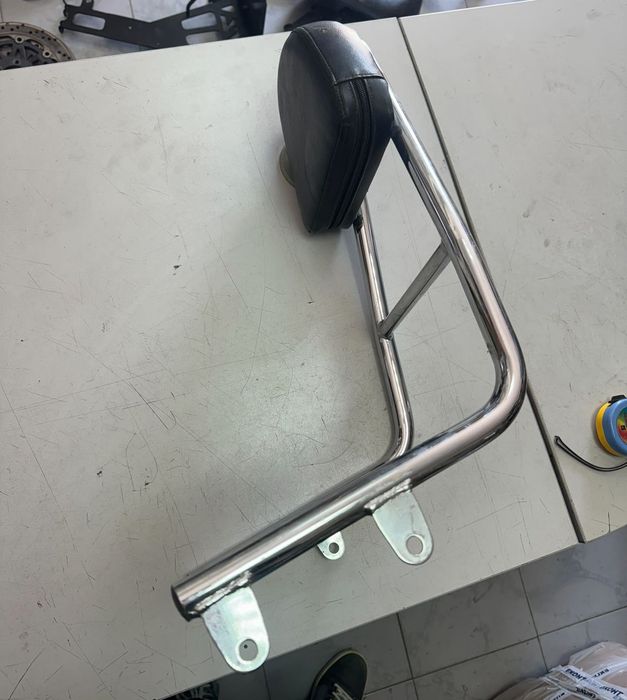 Оригинална OEM облегалка за Honda VT 125 Shadow