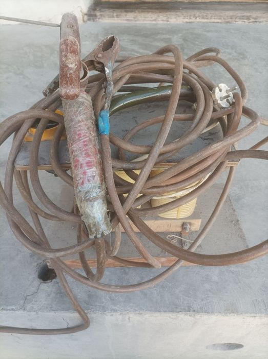 Svarka aparat sotiladi